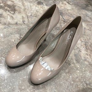 ALDO WOMEN'S NUDE PATENT LEATHER PLATFORM HEELS